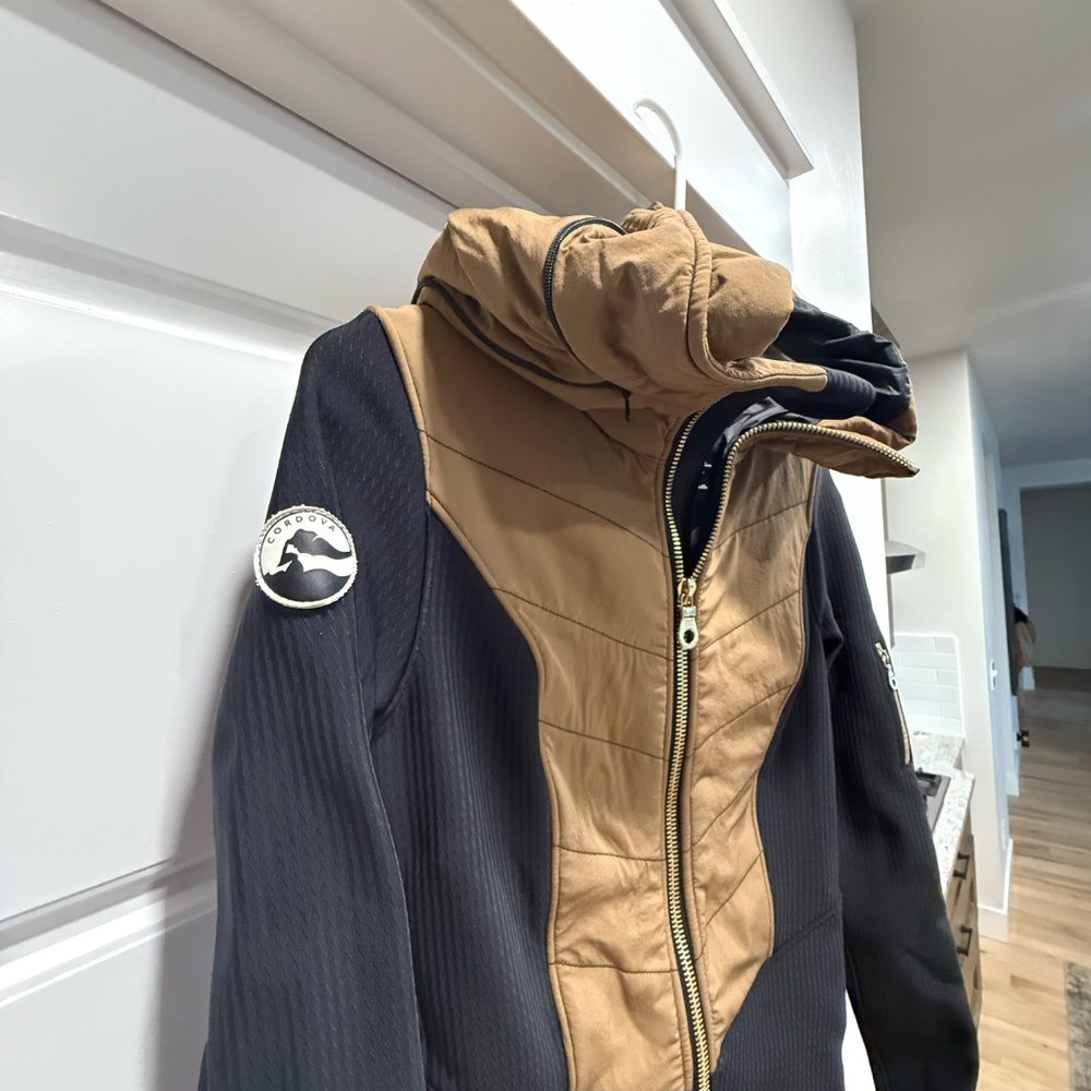 Cordova Montana in Brown - Picture 7 of 8